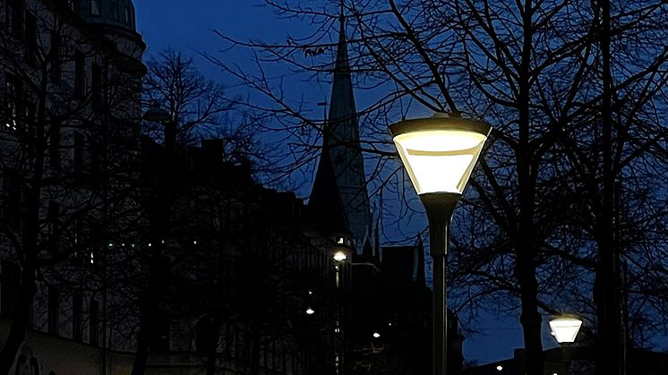 SKY som gatubelysning på Birger Jarlsgatan i Stockholm.