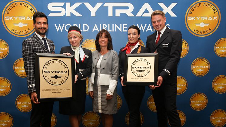 Norwegian’s Chief Communications Officer, Anne-Sissel Skånvik, accepted the awards accompanied by Norwegian cabin crew Agne Zupkaite, Francesco Sapuppo, Marcin Krzywicki, Nancy Lily Wheeler at The Langham Hotel in central London.