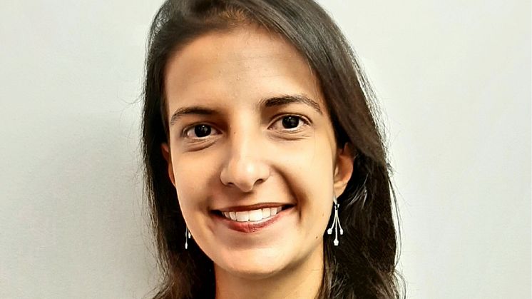 Dr Bianca Fadel
