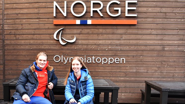 Vegard Sverd og Nora Korneliussen skal motta sponsormidler fra JYSK over flere år.