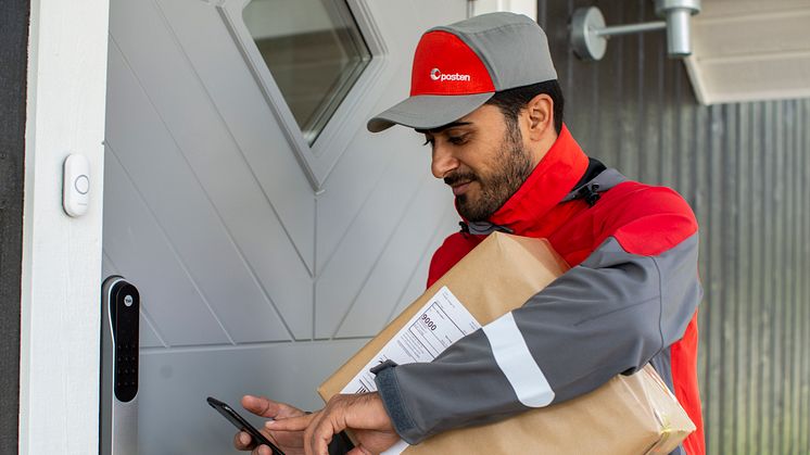  Posten tester levering innenfor døren når du ikke er hjemme. FOTO: Petter Sørnæs / Posten