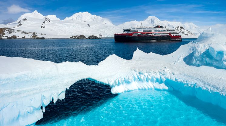 DEPARTING FROM CHILE: MS Roald Amundsen will this season alongside MS Fram again explore Antarctica. PHOTO: Dan Avila/Hurtiruten Expeditions  