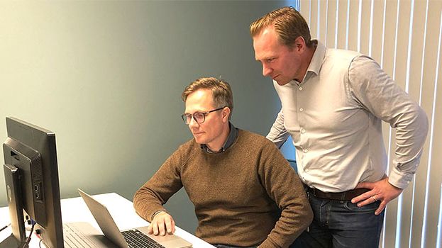 Joakim Gerhardsson (till vänster) och Fredrik Hultström driver tillsammans med Jesper Tiberg Eyetron. Om testerna går bra kommer deras produkt att lanseras på marknaden under hösten.