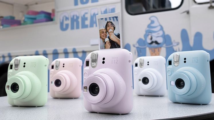 Fujifilm annoncerer det nye INSTAX MINI 12 Instant Kamera