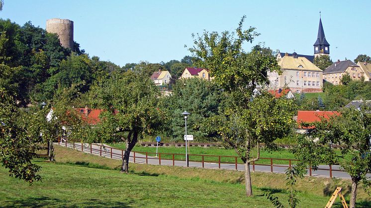 Gnandstein ist ein Ortsteil der Töpferstadt Kohren-Sahlis. Die Burg Gnadenstein gilt als Sachsens besterhaltene romanische Wehranlage