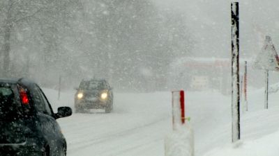 Autos rechtzeitig auf Winterreifen umrüsten