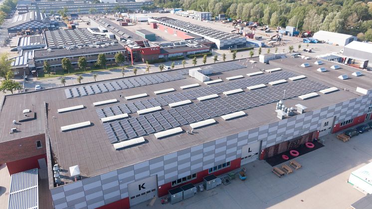 2100 kvm solceller på taget af TEC i Hvidovre.