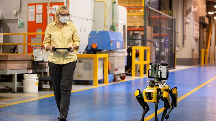Hunderobotter optimerer Fords fabrikker