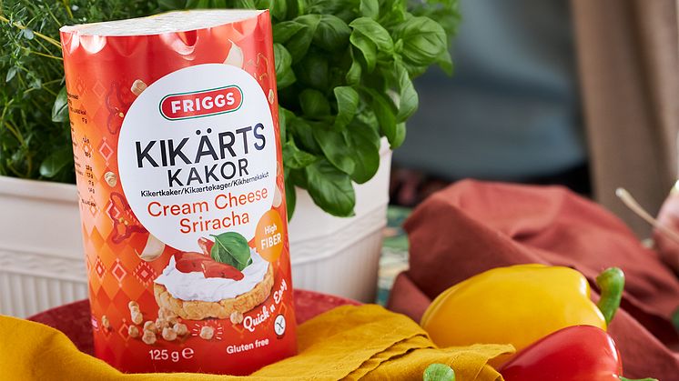 Friggs Kikertkaker i smaken Cream Cheese Sriracha. Du finner høyoppløselige bilder nederst i pressemeldingen.