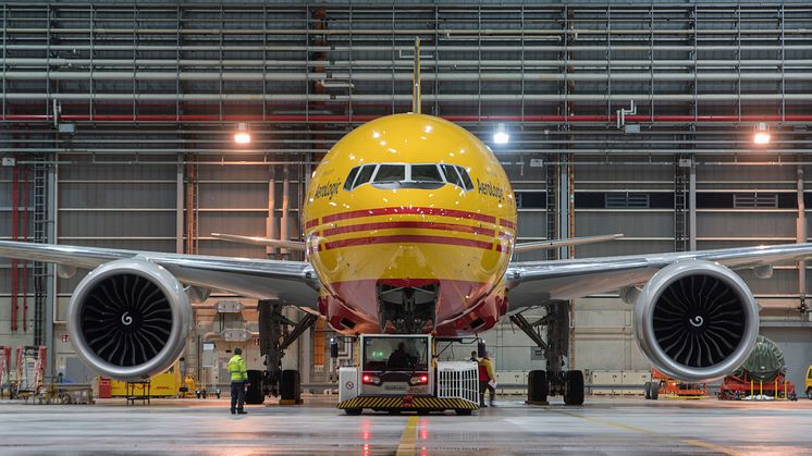 DHL Express justerer sine priser i gennemsnit med 4,9% fra 2022 for blandt andet fortsat at kunne investere i netværket. Det inkluderer eksempelvis topmoderne fly som denne Boeing 777 Freighter.