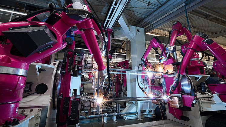I fremtiden kommer 70 svejse- og håndteringsrobotter at sikre automatiske transport- og svejseprocesser på Rittal-fabrikken i Rittershausen.