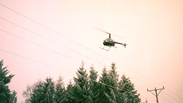 Att inspektera elledningar från helikopter går snabbt och kan förebygga problem redan innan de uppstår.