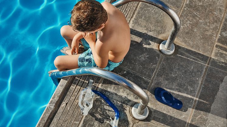 Rekordmange børn lærer at svømme med Apollo i ferien