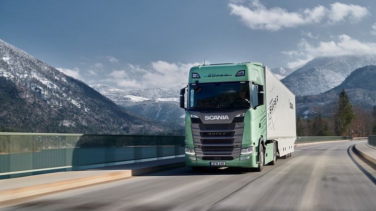 “Green Truck-kilpailun voitto on todiste saavutuksistamme ja osoitus arvoista, joita Scania tarjoaa asiakkailleen,” kertoo Stefan Dorski Scania kuorma-autojen johtaja. ”Kilpailuun osallistuva auto on samanlainen kuin ne joita tarjoamme asiakkaillemme