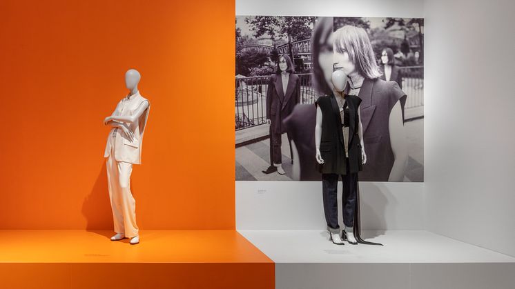 Installationsbild från utställningen Margiela, åren med Hermès
