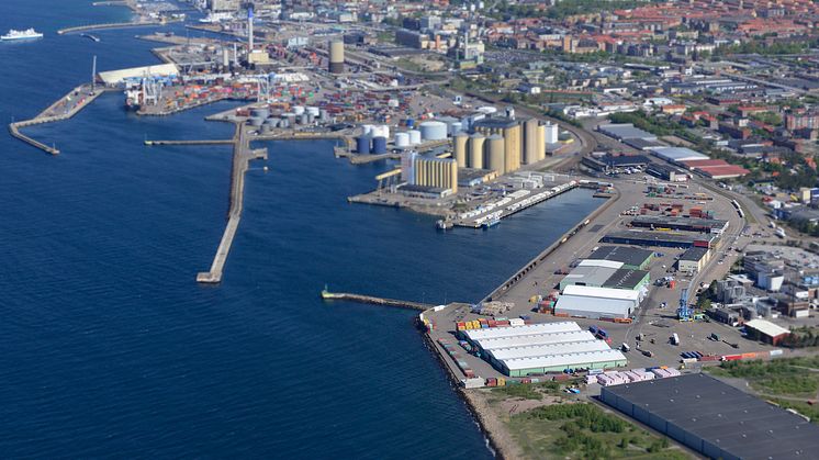 Sydhamnen i Helsingborg får en ny aktör efter årskiftet då Dalshult axlar logistiken på Skåneterminalen. Foto: Bertil Hagberg