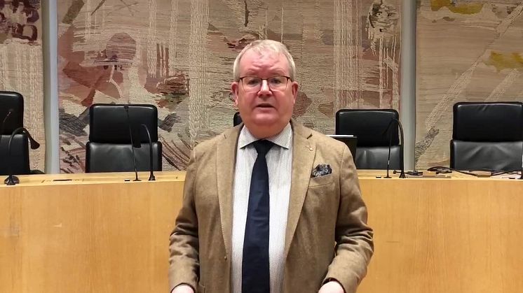 Kommunfullmäktiges ordförande Anders Teljebäck inför kommunfullmäktige 15 april
