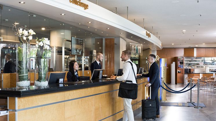 Freundlicher Empfang im Maritim Hotel Frankfurt: Bei den Kundenempfehlungen liegen die Maritim Hotels ganz weit vorn. Das zeigt die aktuelle Studie von Handelsblatt und YouGov-Institut.