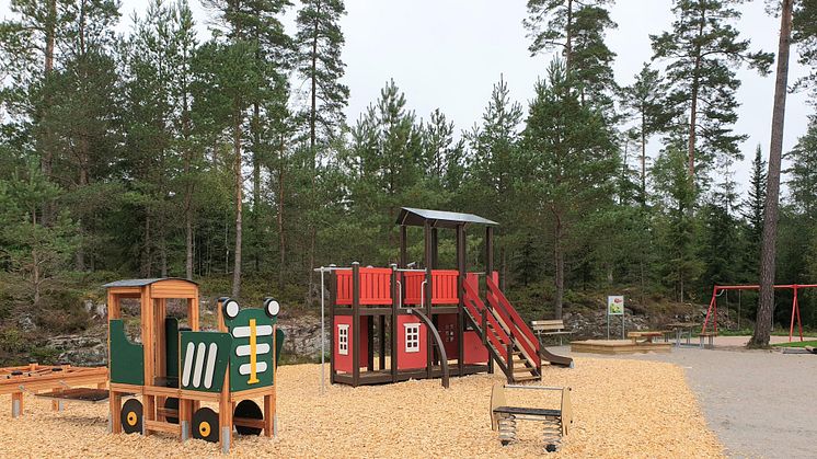 Pressinbjudan: Var med på invigningen av Viskafors nyrenoverade lekplats!