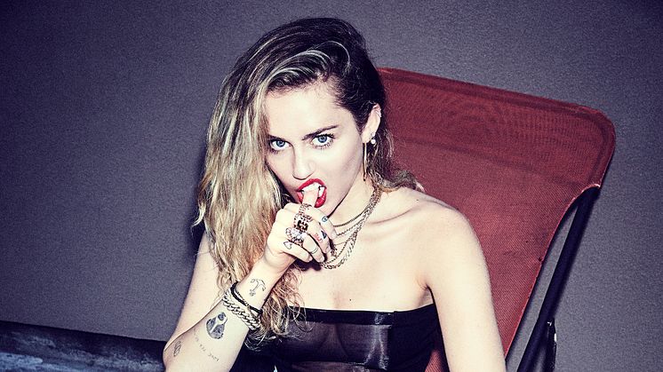 ​International superstar Miley Cyrus confirmed for Tinderbox