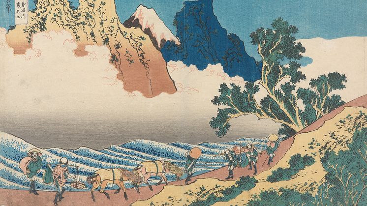 Avtrykk. Tresnitt fra fem århundrer. Katsushika Hokusai, Baksiden av Fuji sett fra Minobuelven, fargetresnitt, første halvdel av 1830-årene.