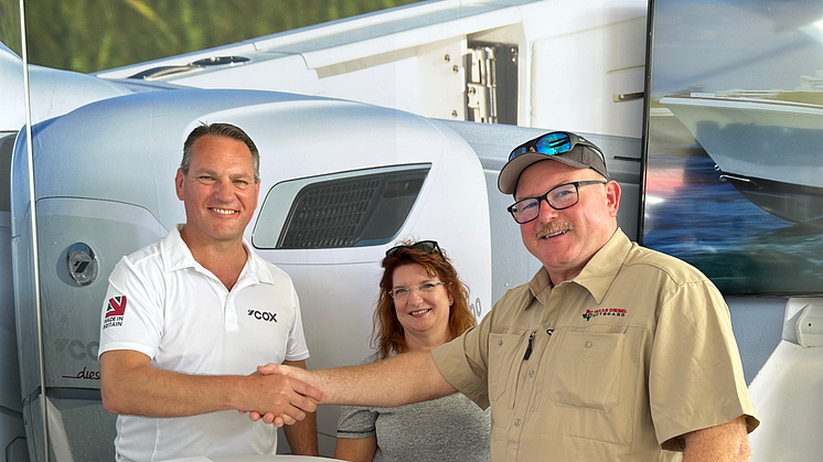 From left: Gavin Wesson, CEO, Cox Marine & John Bowen, President, Texas Diesel Outboard