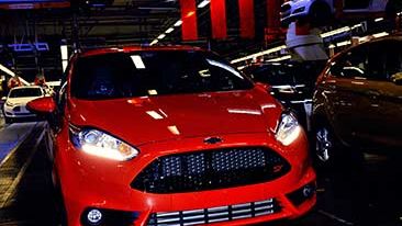 Ford starter produksjon av nye Fiesta ST. Raskeste produksjons-Fiesta klarer 0 til 100 på under 7 sekunder