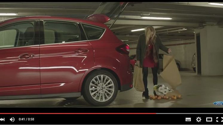 Laura Christensen i ny viral film for Ford C-MAX