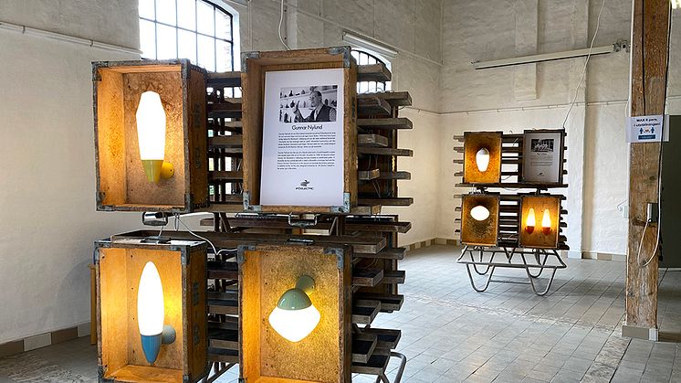 Ifö Electric ställer ut äldre designerarmaturer på Industrimuseet i Bromölla.