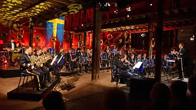Hymnus Aquarius – Marinens Musikkår och musikskolelever på scen i Malmö, Växjö och Kristianstad