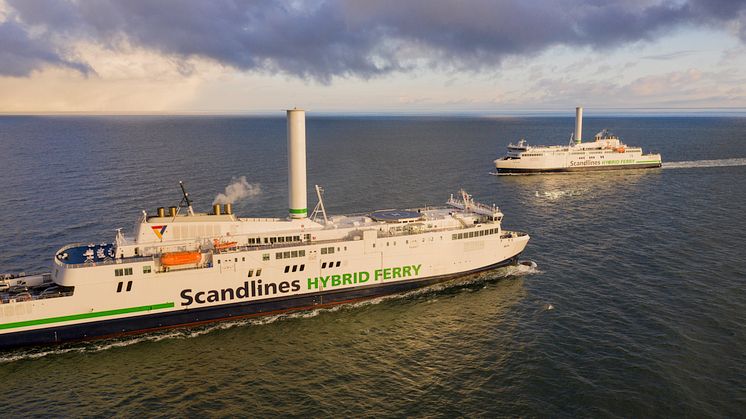 Scandlines hybrid ferry Berlin and Copenhagen with rotor sail_6