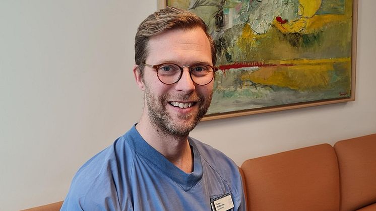 Ögonpatolog och -onkolog Gustav Stålhammar och hans forskargrupp har utvecklat ett enkelt blodprov som kan förutsäga vilka patienter som löper en större risk att utveckla metastaser vid uvealt melanom. 