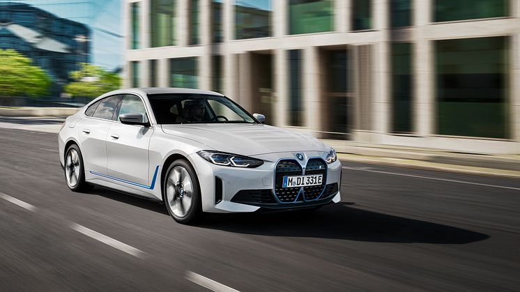 Elektrisk kjøreglede med erketypisk BMW-karakter: Helt nye BMW i4 eDrive40 og BMW i4 M50