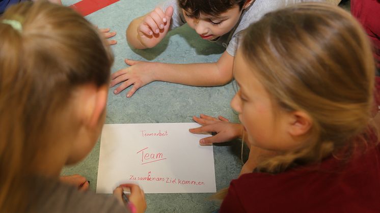 „Stark im Team“ – Schüler der Grundschule Louisenlund erleben spannenden Workshop