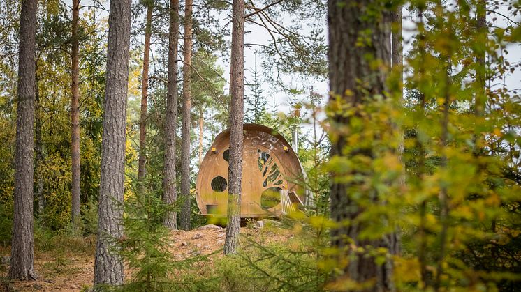 "Oddis Öga" is one of two treehouses at Näsets Marcusgård in Furudal. Photo: Visit Dalarna.