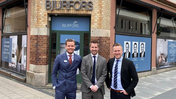 Mathias Strinäs, Jonathan Schagerlind och Fredrik Parkhagen har tagit mäklarföretaget Bjurfors till Borås.
