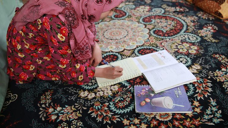Zahra, 15 år i Afghanistan, hade hoppats på att komma tillbaka till skolan efter pandemin. Men då tog talibanerna makten. 