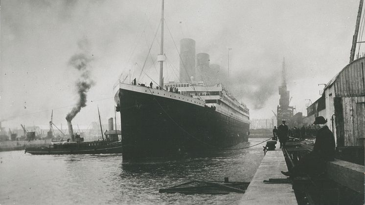 RMS Titanic lämnar Southampton © Claes-Göran Wetterholms arkiv