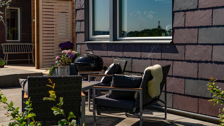 BoKlok projektet parkstråket i Gantofta var finalist i Stenpriset 2019. Här sitter takskiffersorten Nordskiffer Purple på fasaderna.