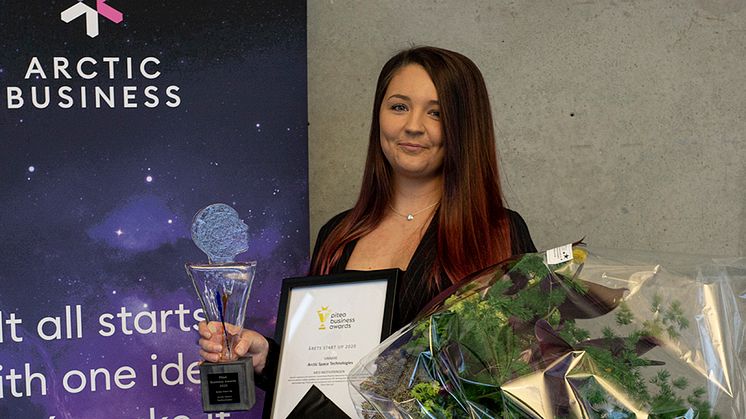 Sandra Nilsson från Arctic Space Technologies tog mot priset för Årets startup 2020.   Foto: Zandra Klasson