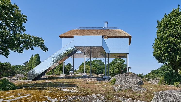 Vinnare av det prestigefyllda PLÅTPRISET 2021 är Sandellsandberg Arkitekter - naturboendet Synvillan.