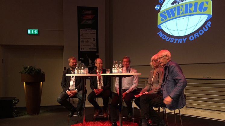 Jonas Karlsson, Lennart Kalander, moderator Ulf Nyström, Karin Svensson-Smith, HG Wessberg, discussed why Sweden needs a high-speed rail line.