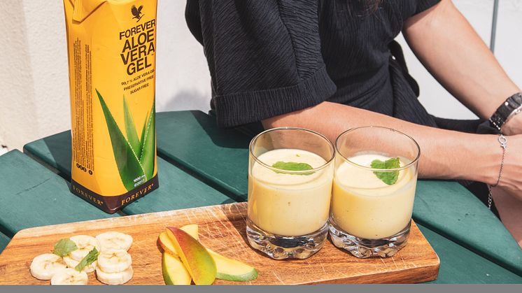 En eksotisk ven, der giver energi til din dag. Aloe Mango smoothie indeholder blandt andet kosttilskuddet Forever Aloe Vera Gel.