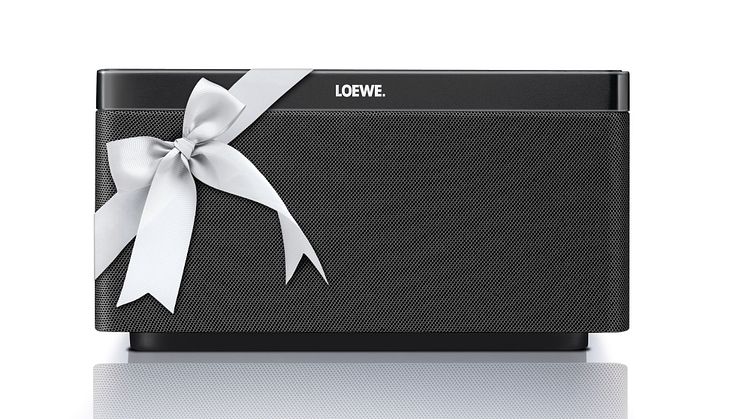 Fars Dag! Overrask den du holder af med en Loewe AirSpeaker eller en Loewe SoundBox