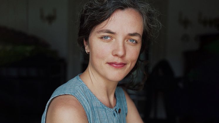 Maren Barlien nominert til Vesaas´ debutantpris for romanen "Einbreid bru"`