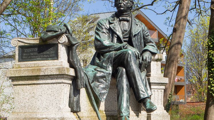 Theodor Fontane Denkmal in Neuruppin