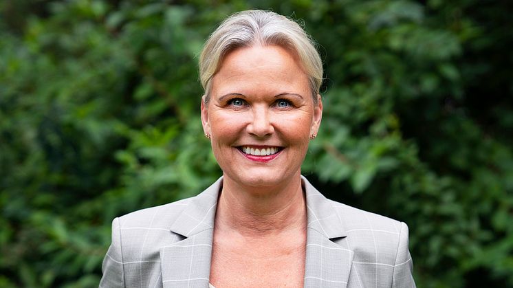 Helena Rosén kommer närmast från Gjensidige Försäkring. Nu är hon ny chef för affärsområde Sällskapsdjur på Sveland Djurförsäkringar. Foto: Sveland Djurförsäkringar