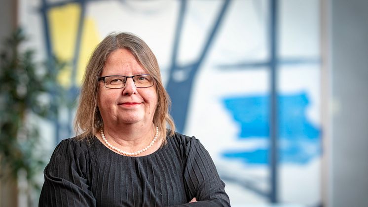 Professor Kristina Edström tilldelas Björkénska priset 2021.