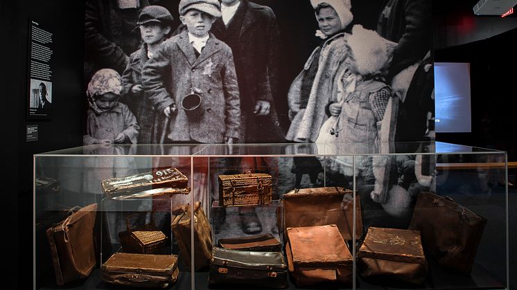 Ytterligare 5 000 skånska gymnasieungdomar får möjlighet att besöka Auschwitz-utställning  