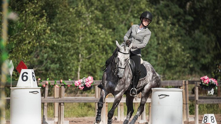 Idamaria Johansson och Hoxi startar vid de internationella tävlingarna i Working Equitation i tyska München till helgen. 